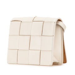 ボッテガヴェネタ マキシイントレチャート カセット 斜め掛け ショルダーバッグ 574051 オフホワイト レザー レディース BOTTEGAVENETA 【中古】