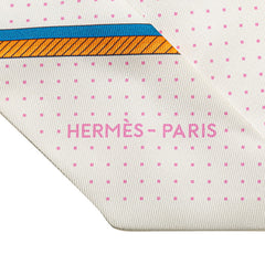 エルメス ツイリー LES VOITURES A TRANSFORMATION 折畳み式幌の馬車 スカーフ ホワイト マルチカラー シルク レディース HERMES 【中古】