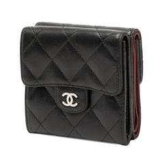 シャネル ココマーク マトラッセ 二つ折り財布 ブラック ラムスキン レディース CHANEL 【中古】