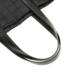 シャネル ニュートラベルライントートMM トートバッグ A15991 ブラック ナイロン レザー レディース CHANEL 【中古】