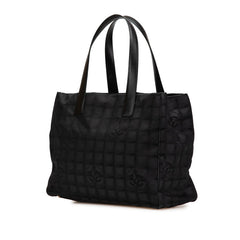 シャネル ニュートラベルライントートMM トートバッグ A15991 ブラック ナイロン レザー レディース CHANEL 【中古】