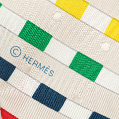 エルメス ツイリー Bouclerie Moderne モダンなバックル スカーフ アイボリー グレー マルチカラー シルク レディース HERMES 【中古】