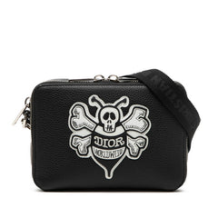 ディオール × ステューシー ビー パッチ ショルダーバッグ ブラック ホワイト レザー メンズ Dior 【中古】