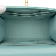 シャネル トレンディCC ココマーク マトラッセ チェーンショルダーバッグ ライトブルー ラムスキン レディース CHANEL 【中古】