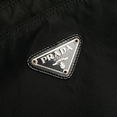 プラダ 三角ロゴプレート トートバッグ ブラック ナイロン レザー レディース PRADA 【中古】