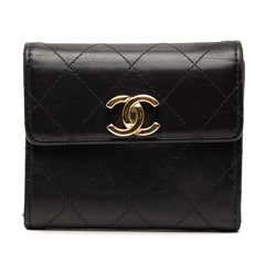 シャネル マトラッセ ココマーク 三つ折り財布 ブラック ラムスキン レディース CHANEL 【中古】