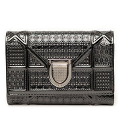 ディオール ディオラマ 三つ折り財布 ブラック パテントレザー レディース Dior 【中古】