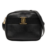 サルヴァトーレフェラガモ ヴァラ ショルダーバッグ ブラック レザー レディース Salvatore Ferragamo 【中古】
