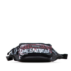 バレンシアガ タトゥーロゴ エクスプローラー ベルトパック ボディバッグ ウエストバッグ 482389 ブラック レッド ホワイト キャンバス メンズ BALENCIAGA 【中古】