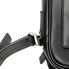 プラダ ロゴ メッセンジャーバッグ ショルダーバッグ ブラック レザー メンズ PRADA 【中古】