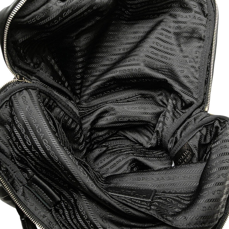 プラダ 三角ロゴプレート メタルプレート スタッズ ハンドバッグ トートバッグ VA0744 ブラック レザー レディース PRADA 【中古】