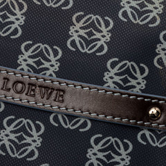 ロエベ リピートアナグラム 斜め掛け ショルダーバッグ ネイビー PVC レディース LOEWE 【中古】