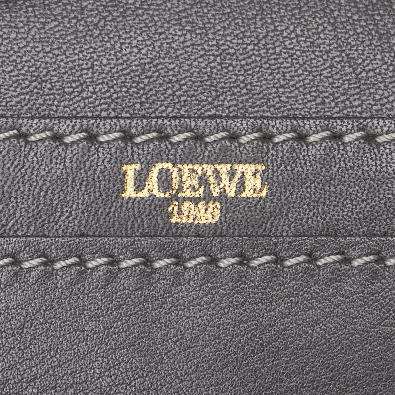 ロエベ アナグラムロゴ パスポートケース グレー レザー レディース LOEWE 【中古】