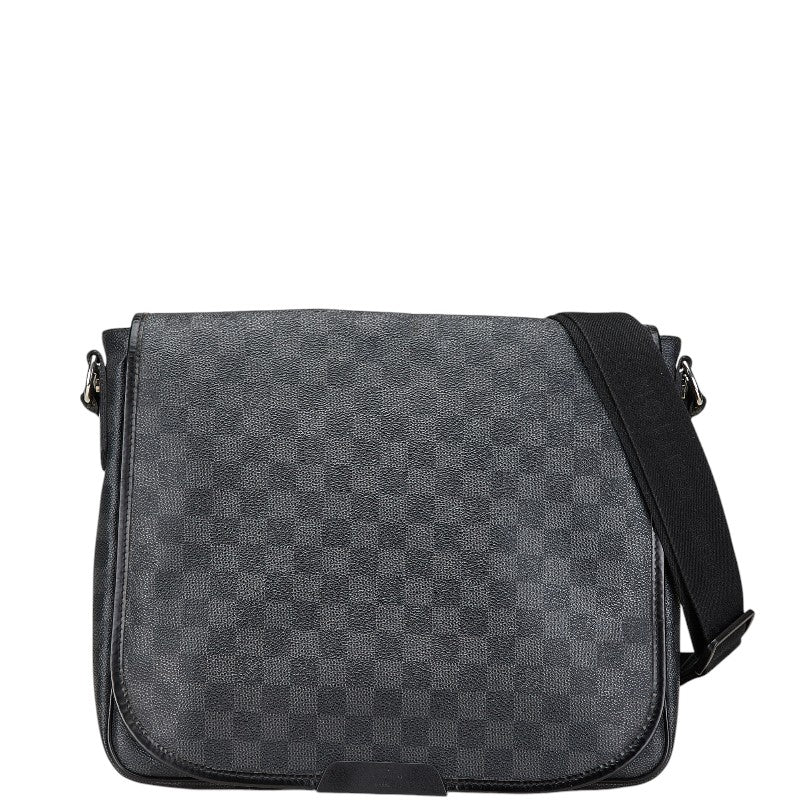 ルイ ヴィトン ダミエグラフィット ダニエルMM 斜め掛け ショルダーバッグ N58029 ブラック PVC レザー レディース LOUIS VUITTON 【中古】