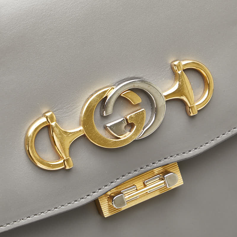 グッチ ズゥミ 斜め掛け ショルダーバッグ 576388 グレー レザー レディース GUCCI 【中古】
