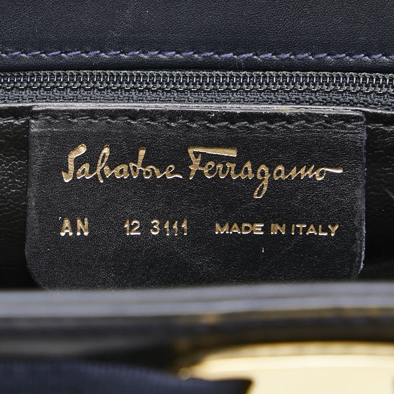 サルヴァトーレフェラガモ ヴァラリボン 斜め掛け ショルダーバッグ ネイビー レザー レディース Salvatore Ferragamo 【中古】