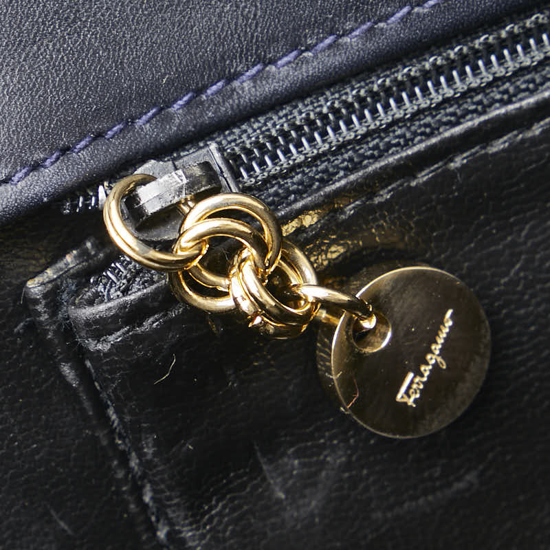 サルヴァトーレフェラガモ ヴァラリボン 斜め掛け ショルダーバッグ ネイビー レザー レディース Salvatore Ferragamo 【中古】