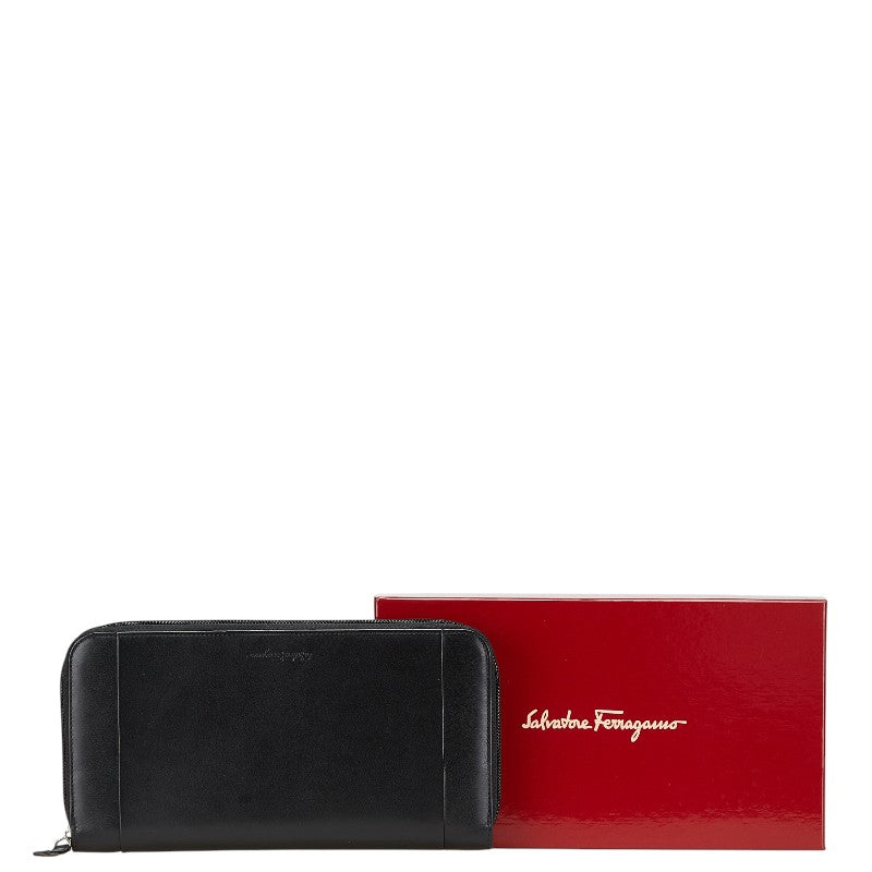 サルヴァトーレフェラガモ 長財布 トラベルケース ブラック レザー レディース Salvatore Ferragamo 【中古】