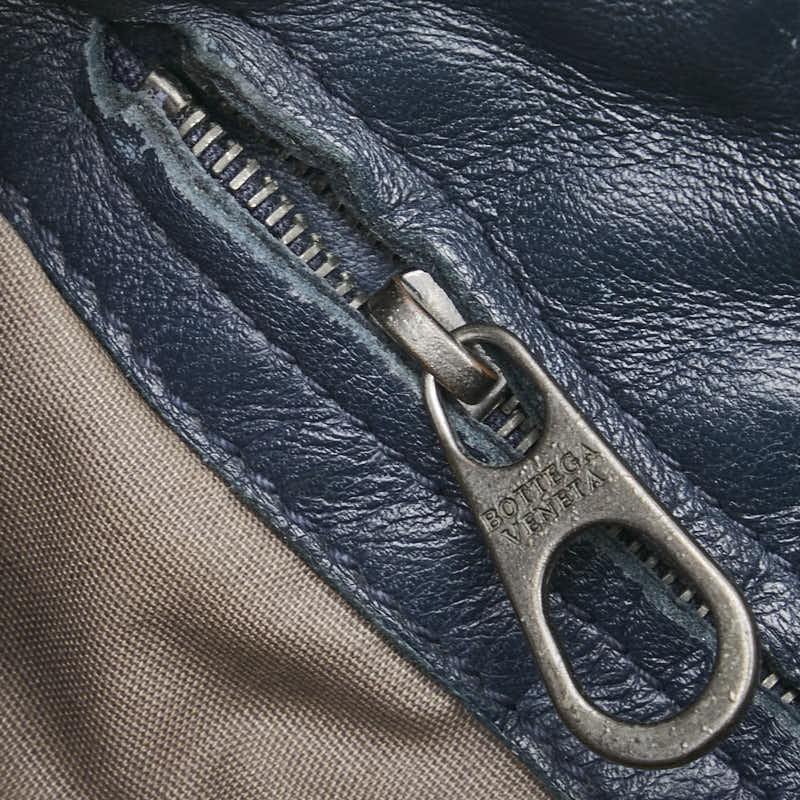 ボッテガヴェネタ イントレチャート 斜め掛け ショルダーバッグ ネイビー ブラック レザー レディース BOTTEGAVENETA 【中古】