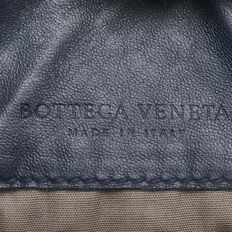 ボッテガヴェネタ イントレチャート 斜め掛け ショルダーバッグ ネイビー ブラック レザー レディース BOTTEGAVENETA 【中古】