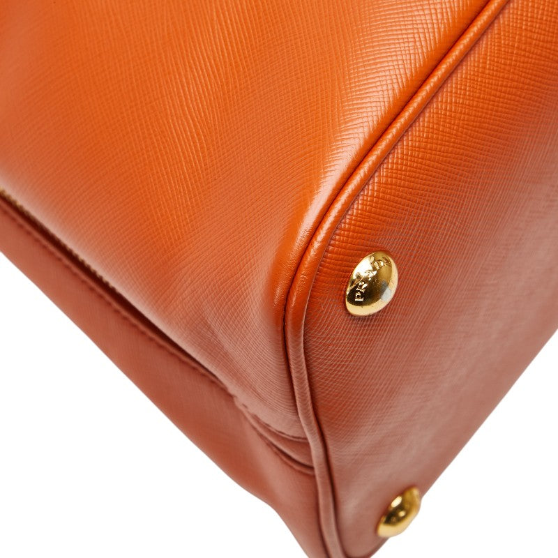 プラダ 三角ロゴプレート ハンドバッグ オレンジ レザー レディース PRADA 【中古】