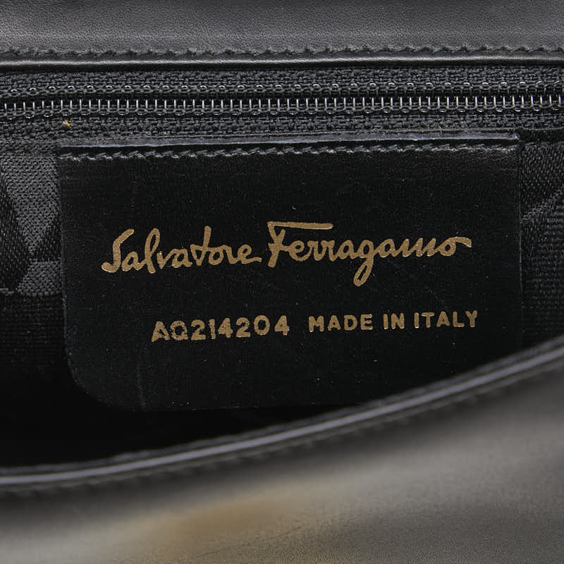 サルヴァトーレフェラガモ ガンチーニ 斜め掛け チェーン ショルダーバッグ AQ214204 ブラック レザー レディース Salvatore Ferragamo 【中古】