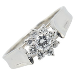 Pt900 プラチナ ダイヤ0.38ct 星の砂 フラワー 花 モチーフ リング 指輪 レディース 12号 【中古】