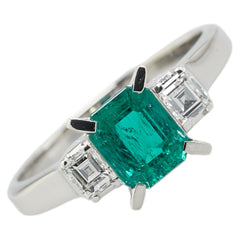 Pt900 プラチナ エメラルド0.805ct ダイヤ0.30ct リング 指輪 レディース 13号 【中古】