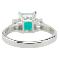 Pt900 プラチナ エメラルド0.805ct ダイヤ0.30ct リング 指輪 レディース 13号 【中古】