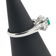 Pt900 プラチナ エメラルド0.25ct ダイヤ0.31ct リング 指輪 レディース 8.5号 【中古】