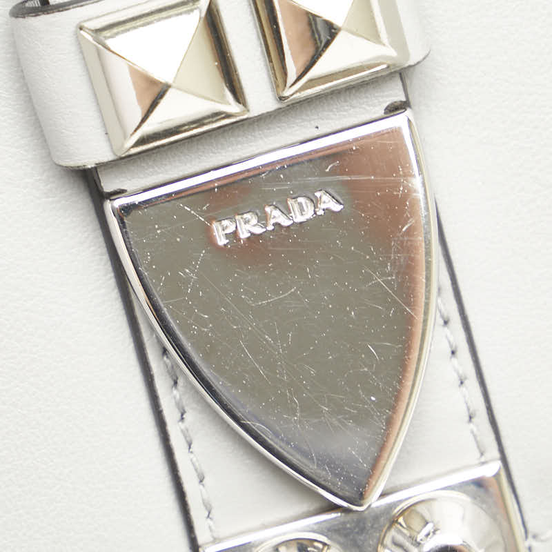 プラダ スタッズ 斜め掛け ショルダーバッグ グレー レザー レディース PRADA 【中古】