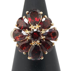 K18YG イエローゴールド ガーネット フラワー 花 モチーフ リング 指輪 レディース 15号 【中古】