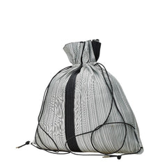 イッセイミヤケ プリーツ 巾着 リュック バックパック グレー ブラック ポリエステル レディース ISSEY MIYAKE 【中古】