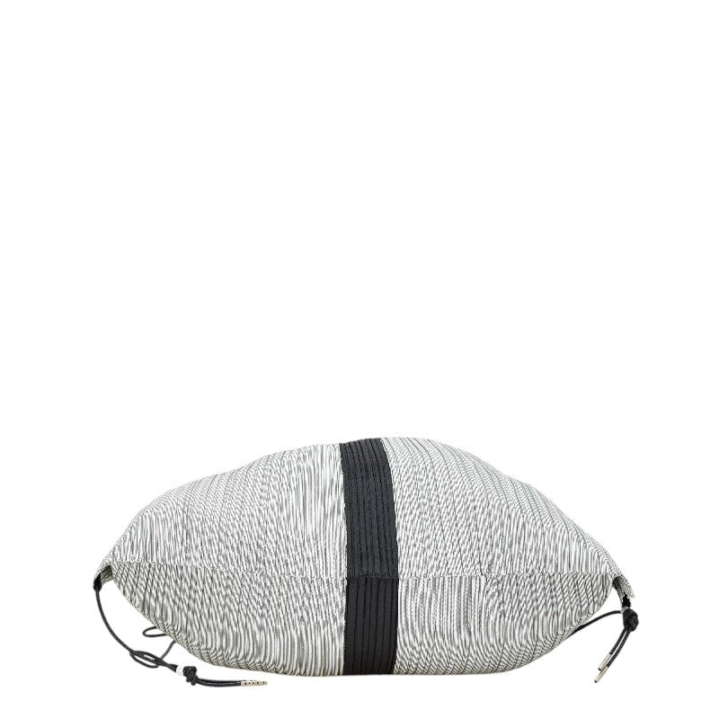 イッセイミヤケ プリーツ 巾着 リュック バックパック グレー ブラック ポリエステル レディース ISSEY MIYAKE 【中古】
