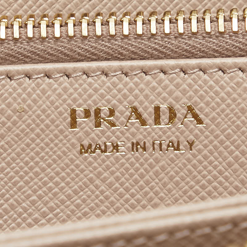 プラダ 三角ロゴプレート ラウンドファスナー 長財布 ベージュ サフィアーノレザー レディース PRADA 【中古】