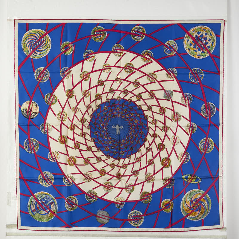 エルメス カレ90 LES FEUX DE L'ESPACE 宇宙の花火 スカーフ ホワイト マルチカラー レディース HERMES 【中古】