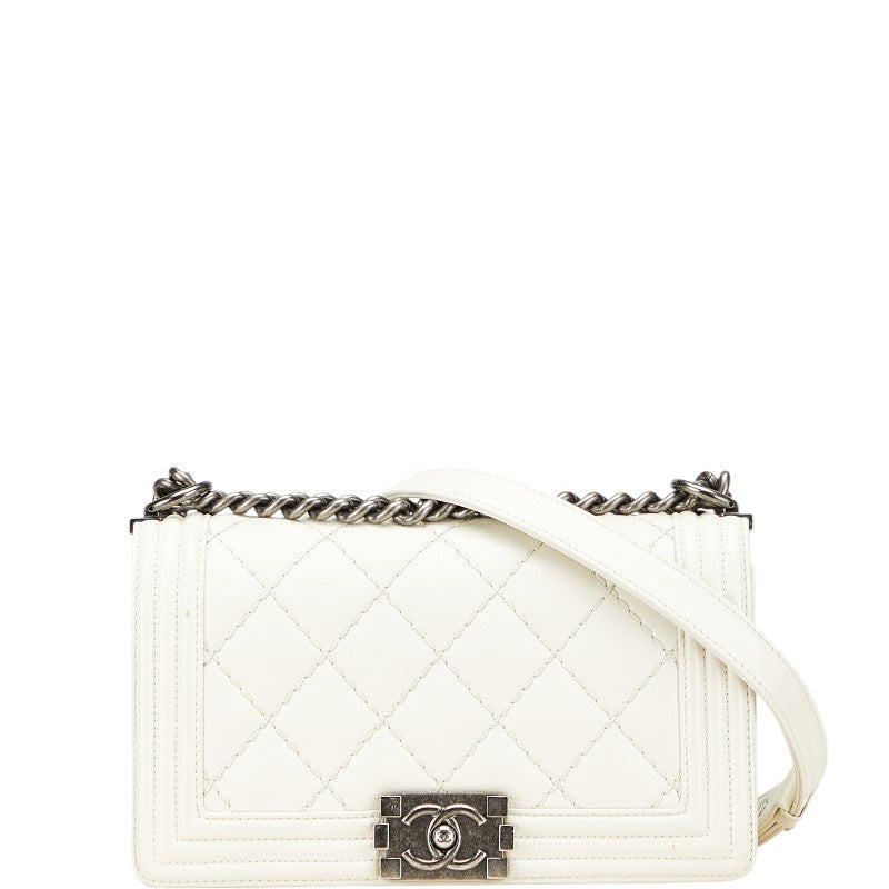 シャネル マトラッセ ボーイシャネル ココマーク チェーン ショルダーバッグ ホワイト レザー レディース CHANEL 【中古】