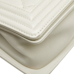 シャネル マトラッセ ボーイシャネル ココマーク チェーン ショルダーバッグ ホワイト レザー レディース CHANEL 【中古】