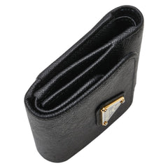 プラダ 三角ロゴプレート 二つ折り財布 ブラック レザー レディース PRADA 【中古】