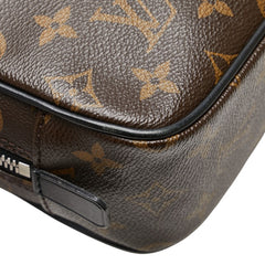 ルイ ヴィトン モノグラム トゥルース トワレット25 セカンドバッグ クラッチバッグ N47623 ブラウン PVC レディース LOUIS VUITTON 【中古】