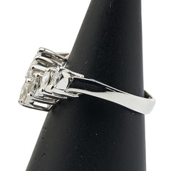 Pt900 プラチナ ダイヤ0.65ct V字 リング 指輪 レディース 11.5号 【中古】
