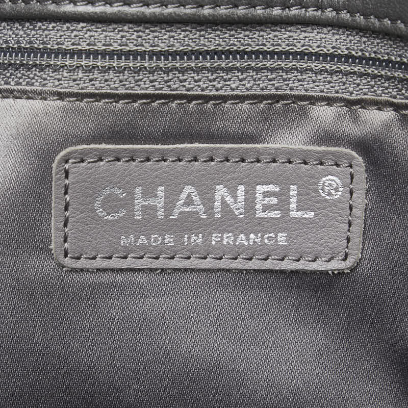 シャネル マトラッセ トートバッグ ハンドバッグ ブラック グレー ビニール ツイード レディース CHANEL 【中古】