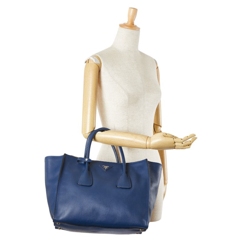プラダ 三角ロゴプレート ハンドバッグ トートバッグ ブルー レザー レディース PRADA 【中古】