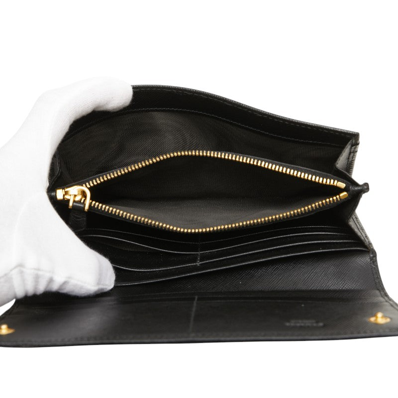 プラダ 三角ロゴプレート 長財布 ブラック レザー レディース PRADA 【中古】