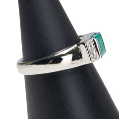 Pt900 プラチナ エメラルド0.77ct ダイヤ0.08ct リング 指輪 レディース 8号 【中古】