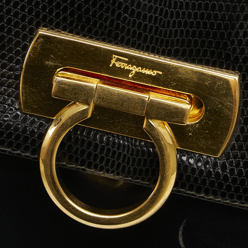 サルヴァトーレフェラガモ ガンチーニ ショルダーバッグ ブラック レザー レディース Salvatore Ferragamo 【中古】