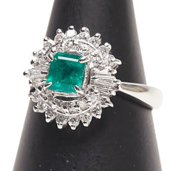 Pt900 プラチナ エメラルド0.54ct ダイヤ0.51 リング 指輪 レディース 11.5号 【中古】