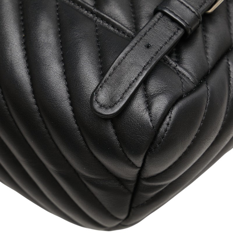 シャネル ココマーク シェブロン Vステッチ リュック バックパック ブラック レザー レディース CHANEL 【中古】