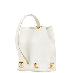 シャネル ココマーク ショルダーバッグ ホワイト キャビアスキン レディース CHANEL 【中古】