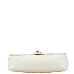 シャネル マトラッセ ココマーク ショルダーバッグ ホワイト キャビアスキン レディース CHANEL 【中古】